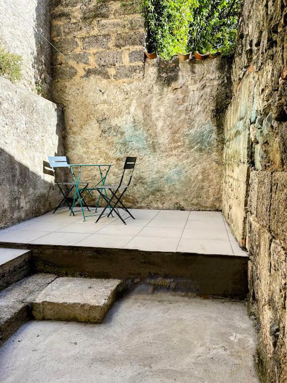 Appartement Le Cosy - T2 Avec Petite Cour Dans Centre Historique De Nérac Extérieur photo